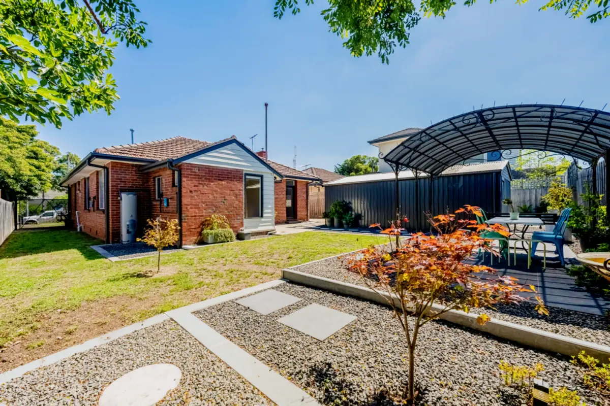 4 Bed, 2 Bath
