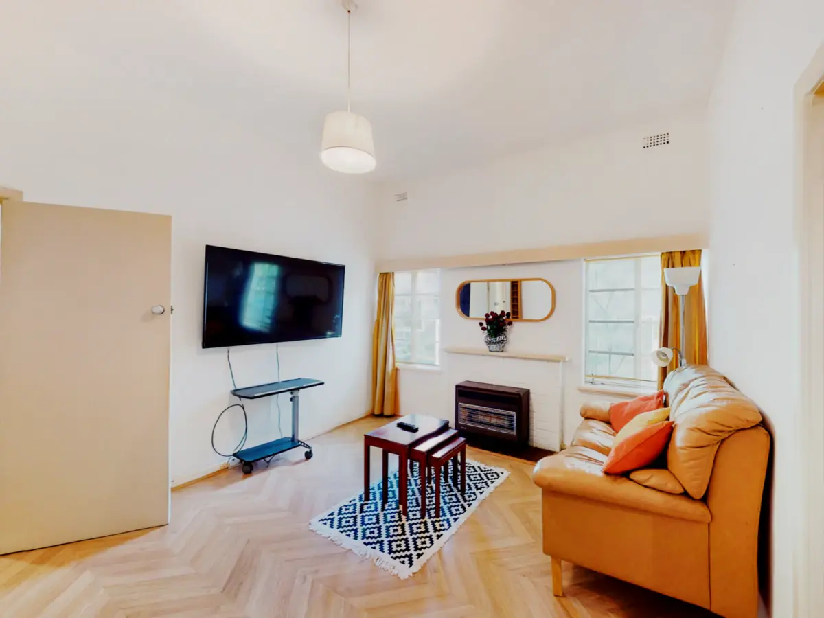 1 Bed, 1 Bath
