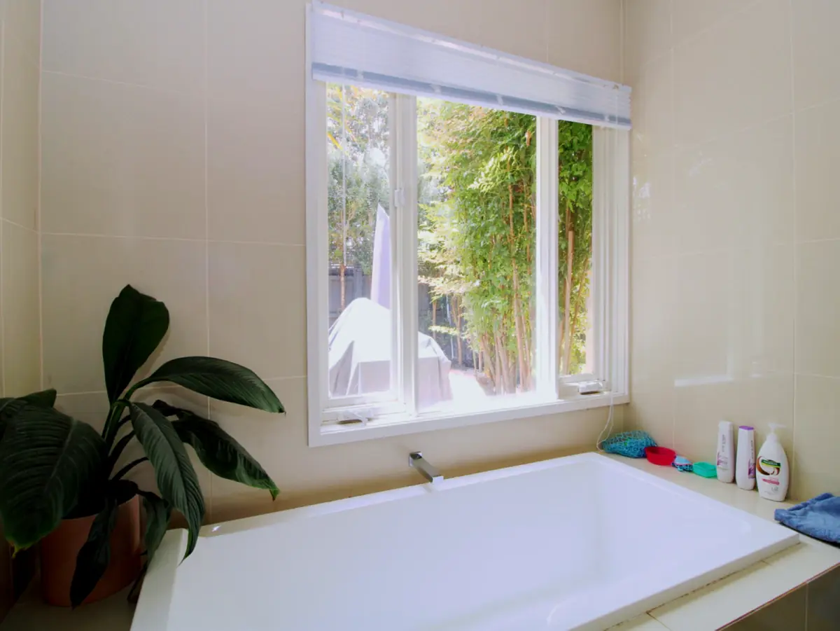 3 Bed, 2 Bath