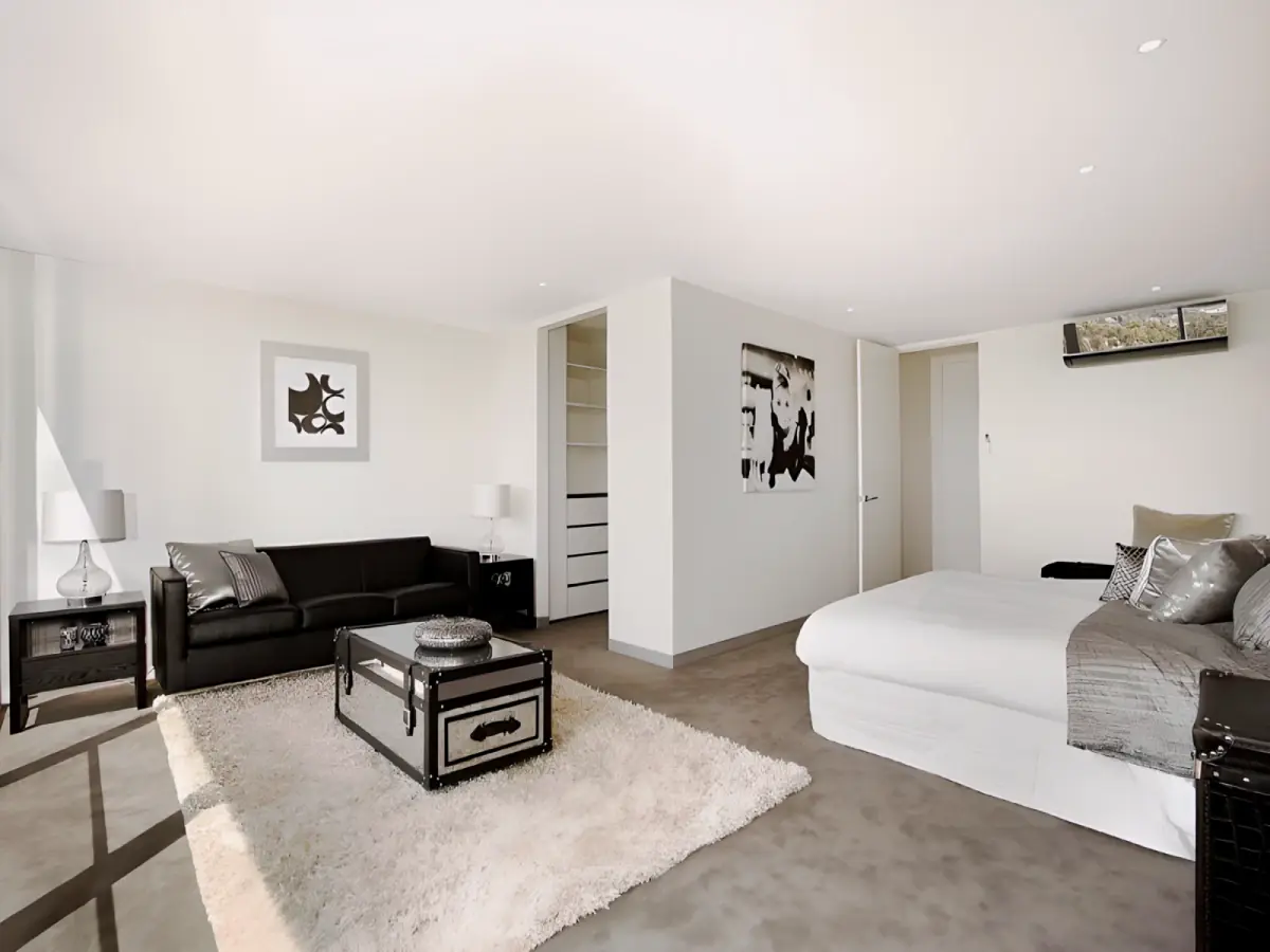 4 Bed, 3 Bath