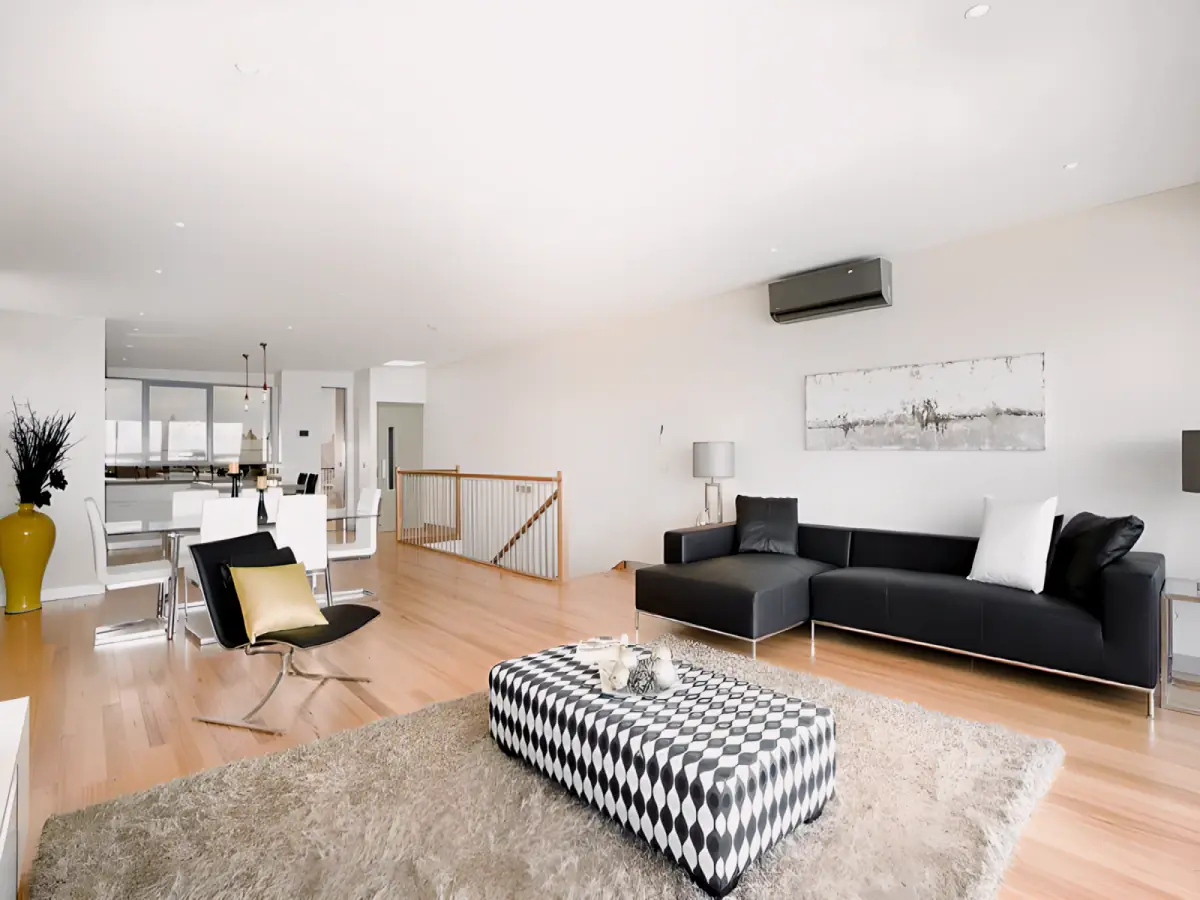 4 Bed, 3 Bath
