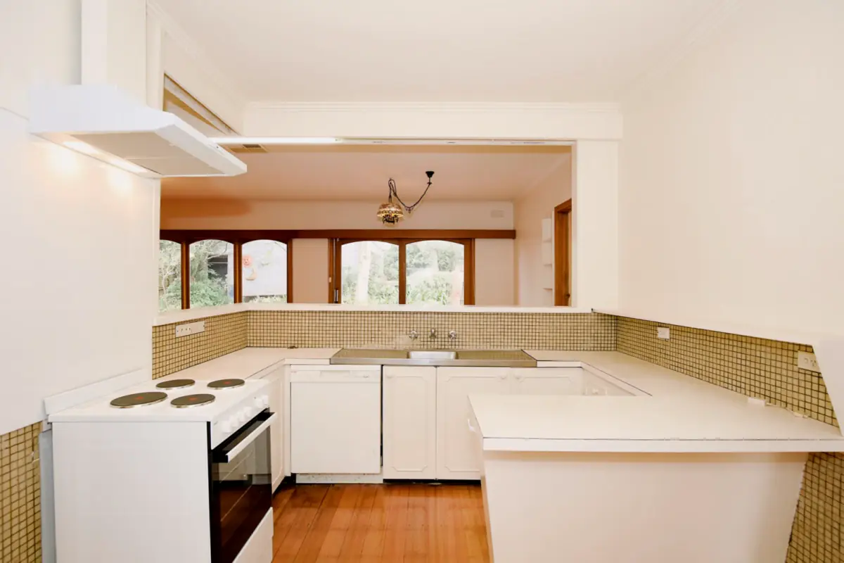3 Bed, 1 Bath