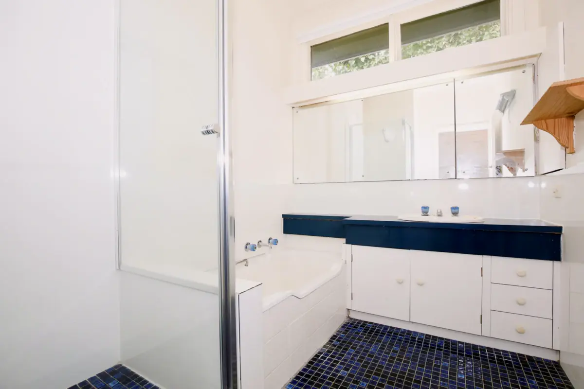 3 Bed, 1 Bath