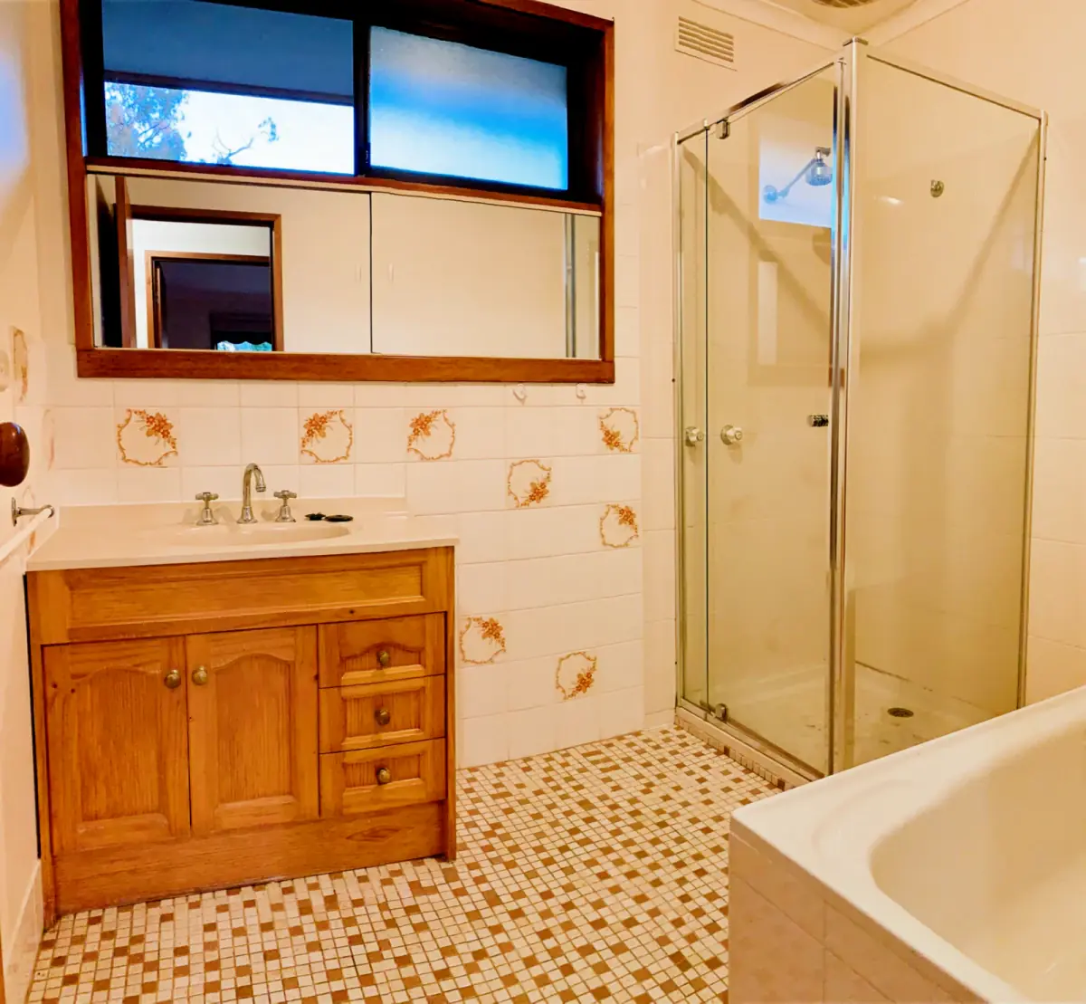 3 Bed, 2 Bath