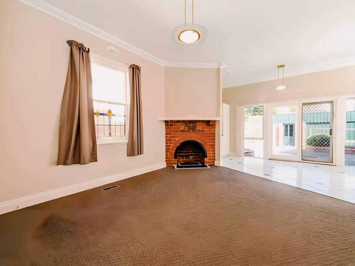 3 Bed, 1 Bath