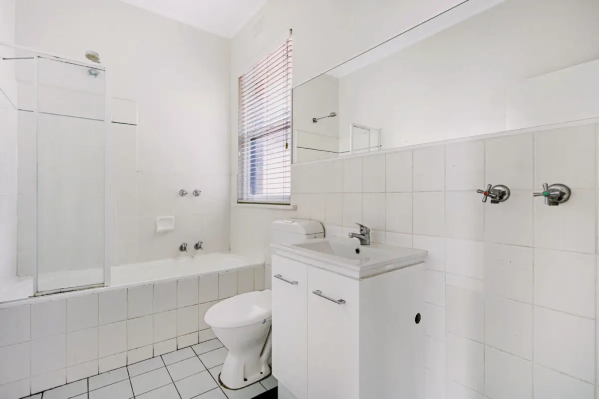 2 Bed, 1 Bath