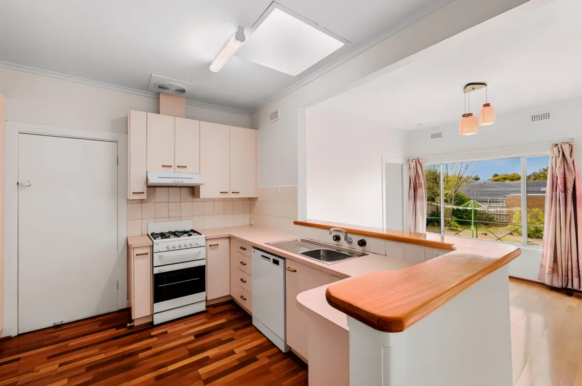4 Bed, 1 Bath