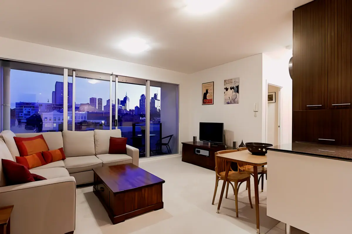 2 Rooms view 1