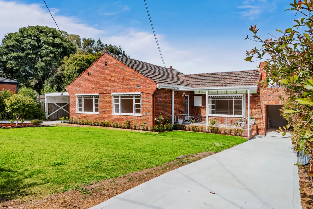 4 Bed, 2 Bath