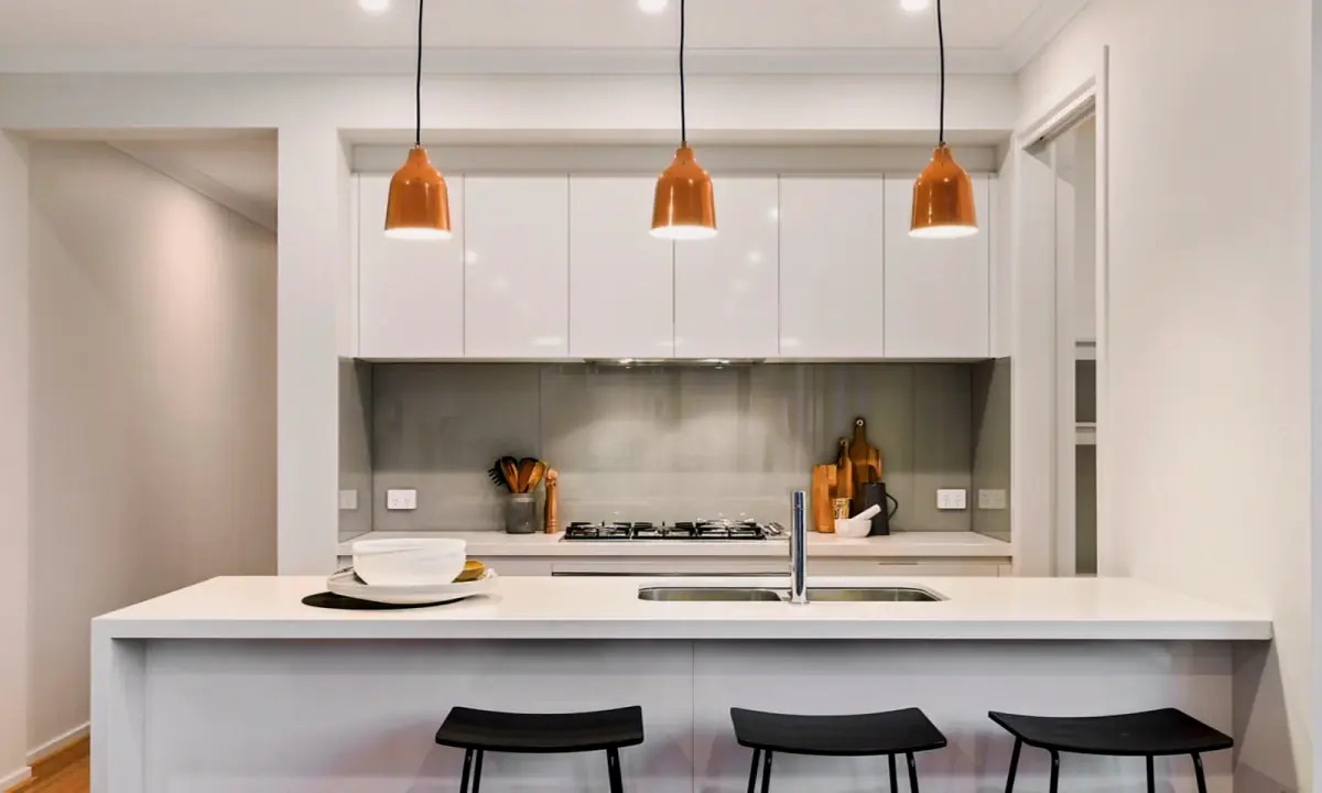 4 Bed, 2 Bath