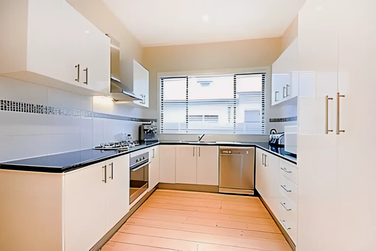 3 Bed, 1 Bath