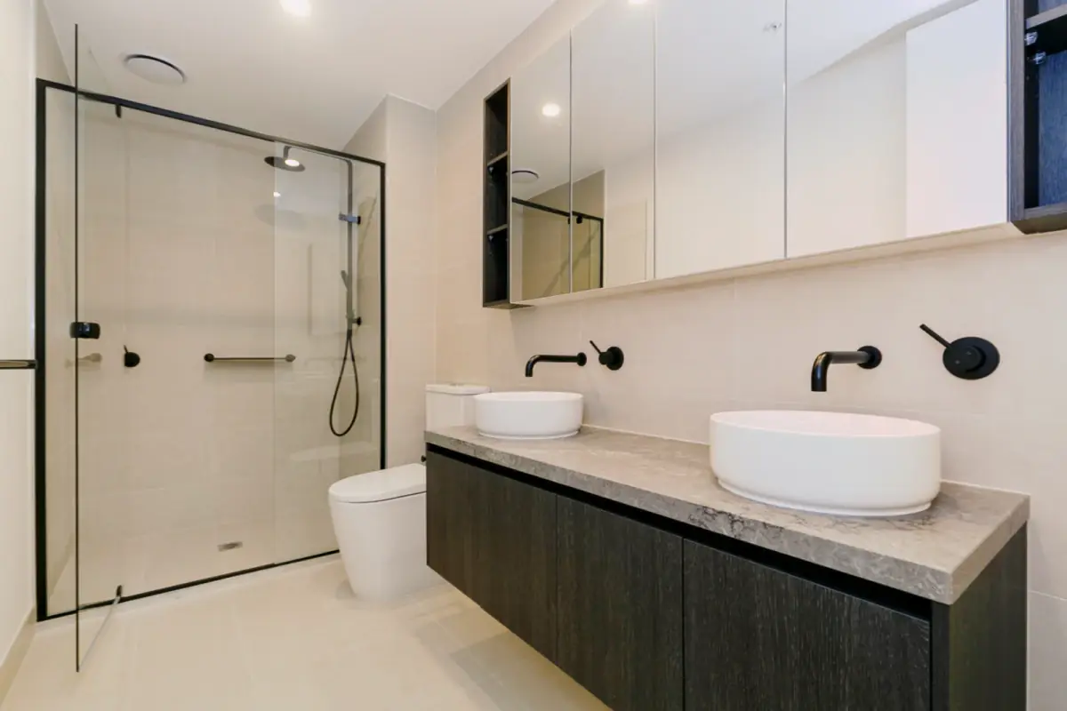 3 Bed, 2 Bath