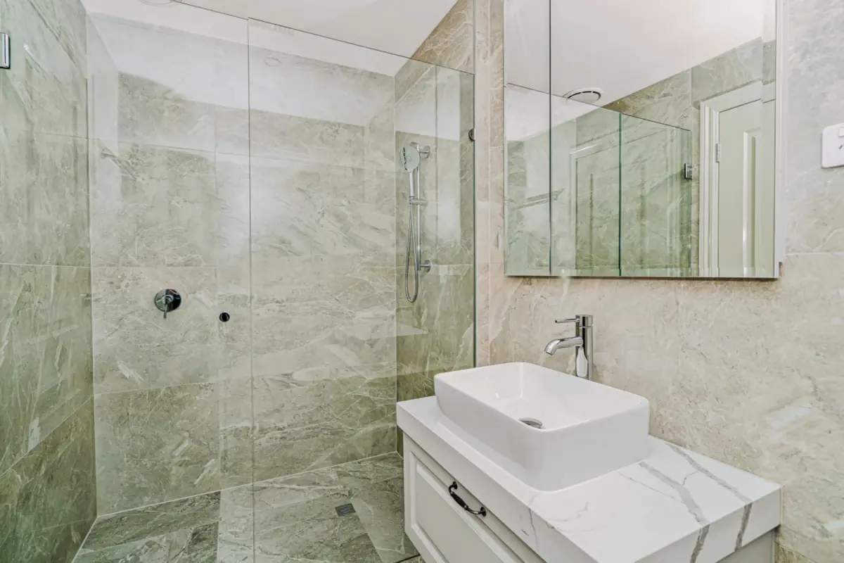 4 Bed, 3 Bath