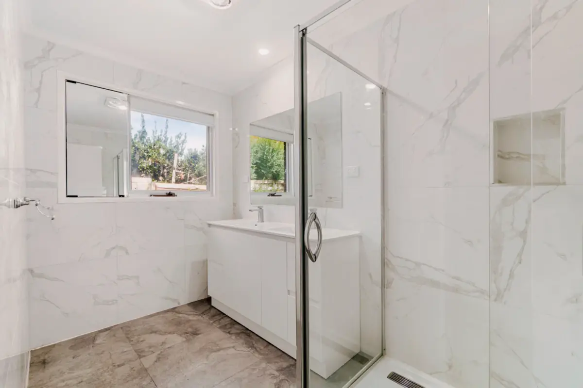 4 Bed, 2 Bath