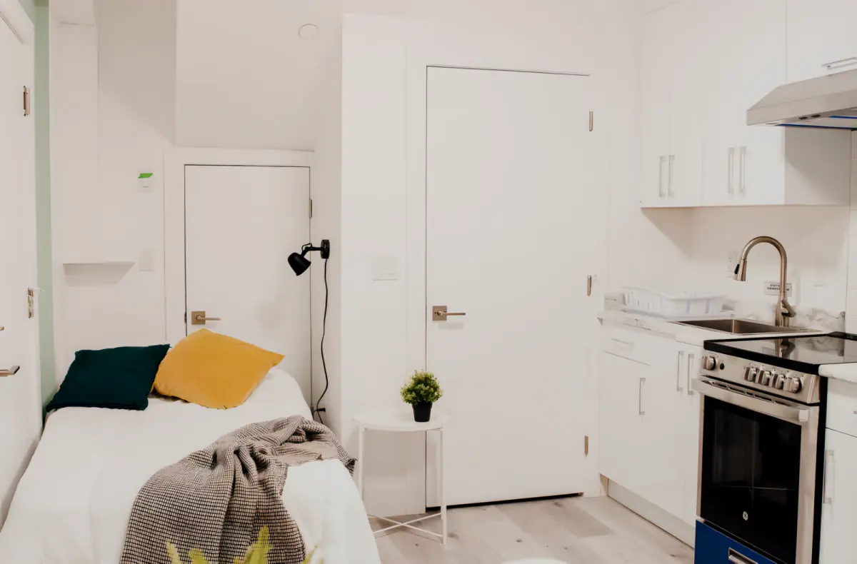 Studio Room