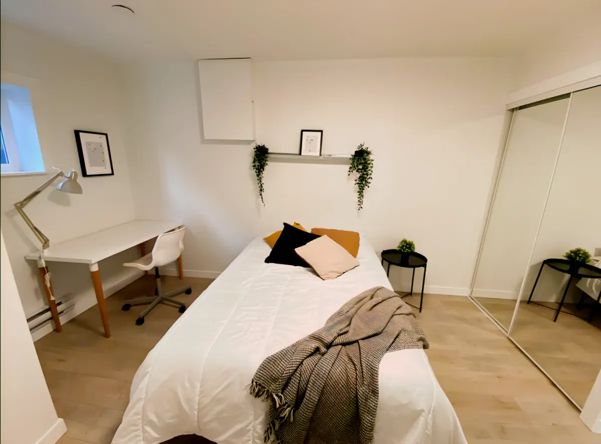 Arce Room