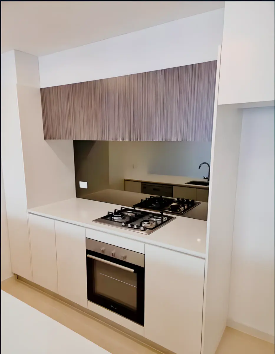 1 Bed 1 Bath (unfurnished)
