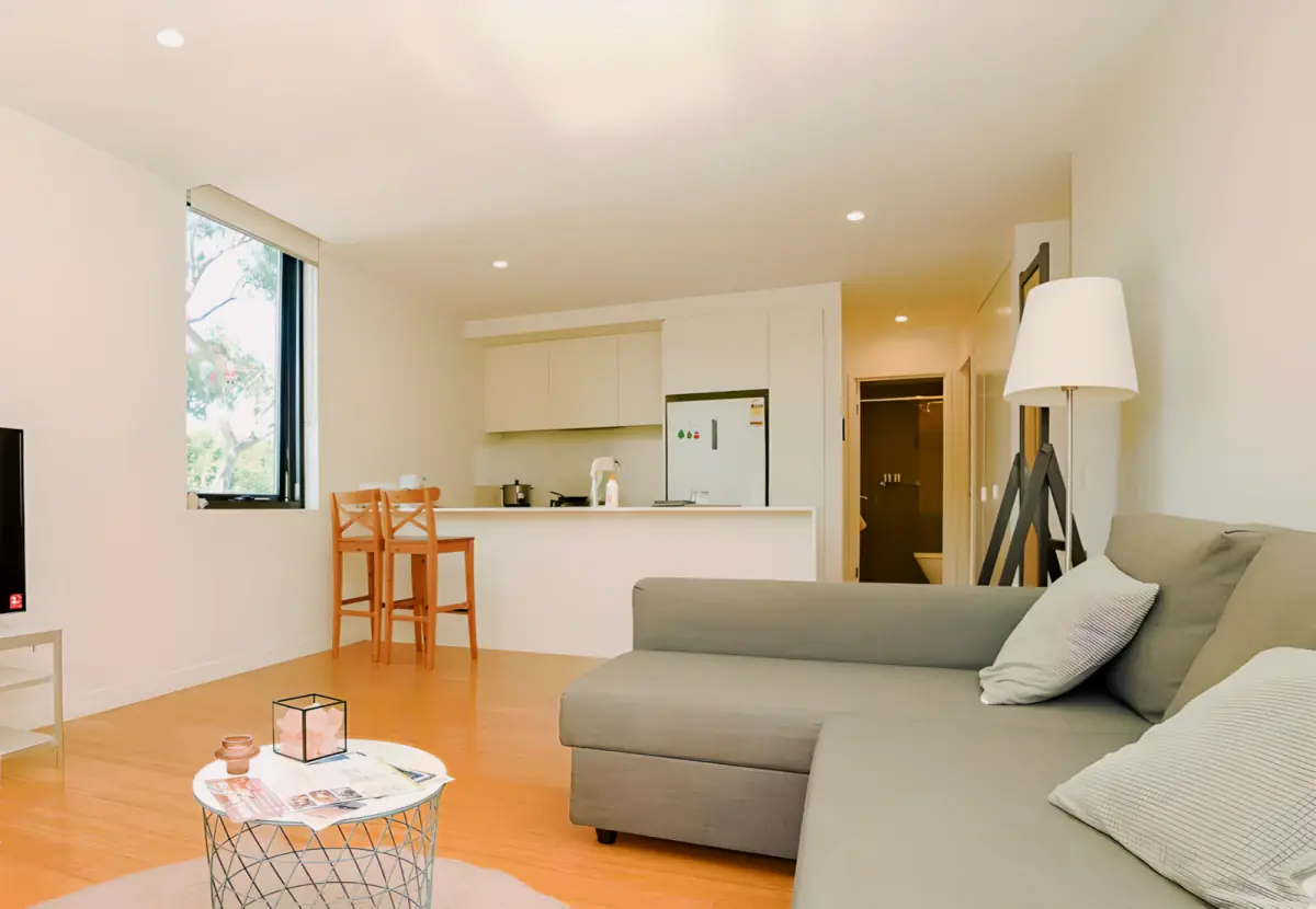 2 Rooms view 1