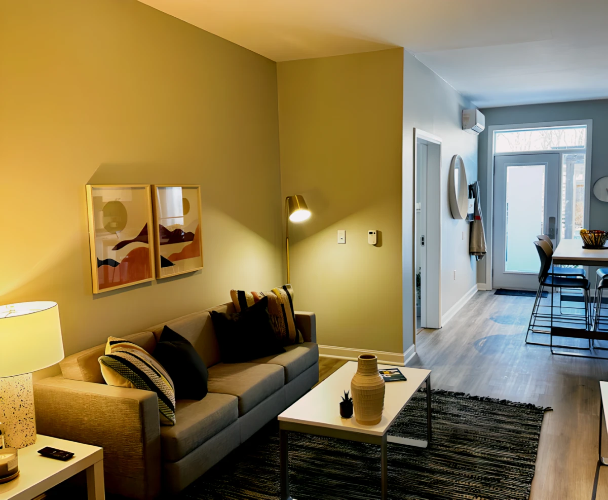 5 BED 5 BATH APARTMENT