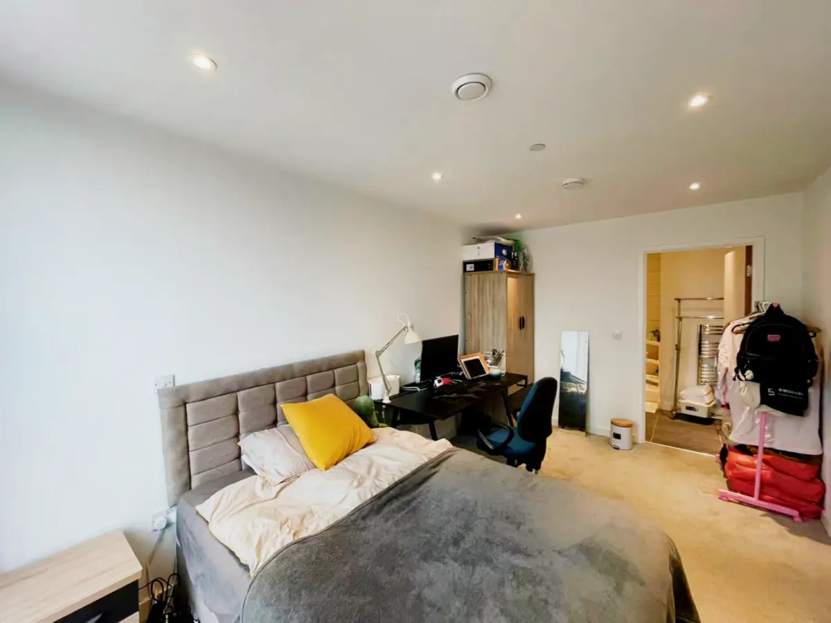 2 Bedrooms 2 bathroom