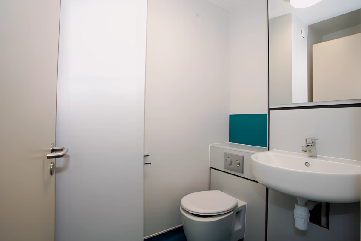 Premium Non-Ensuite