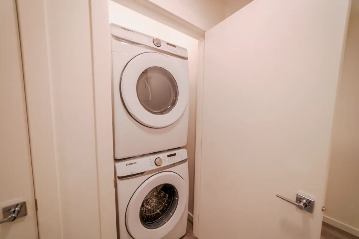 2FL-2517 Rooms view 1