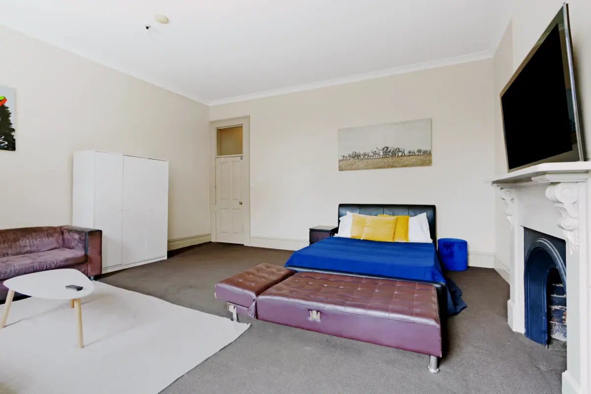 Room 4