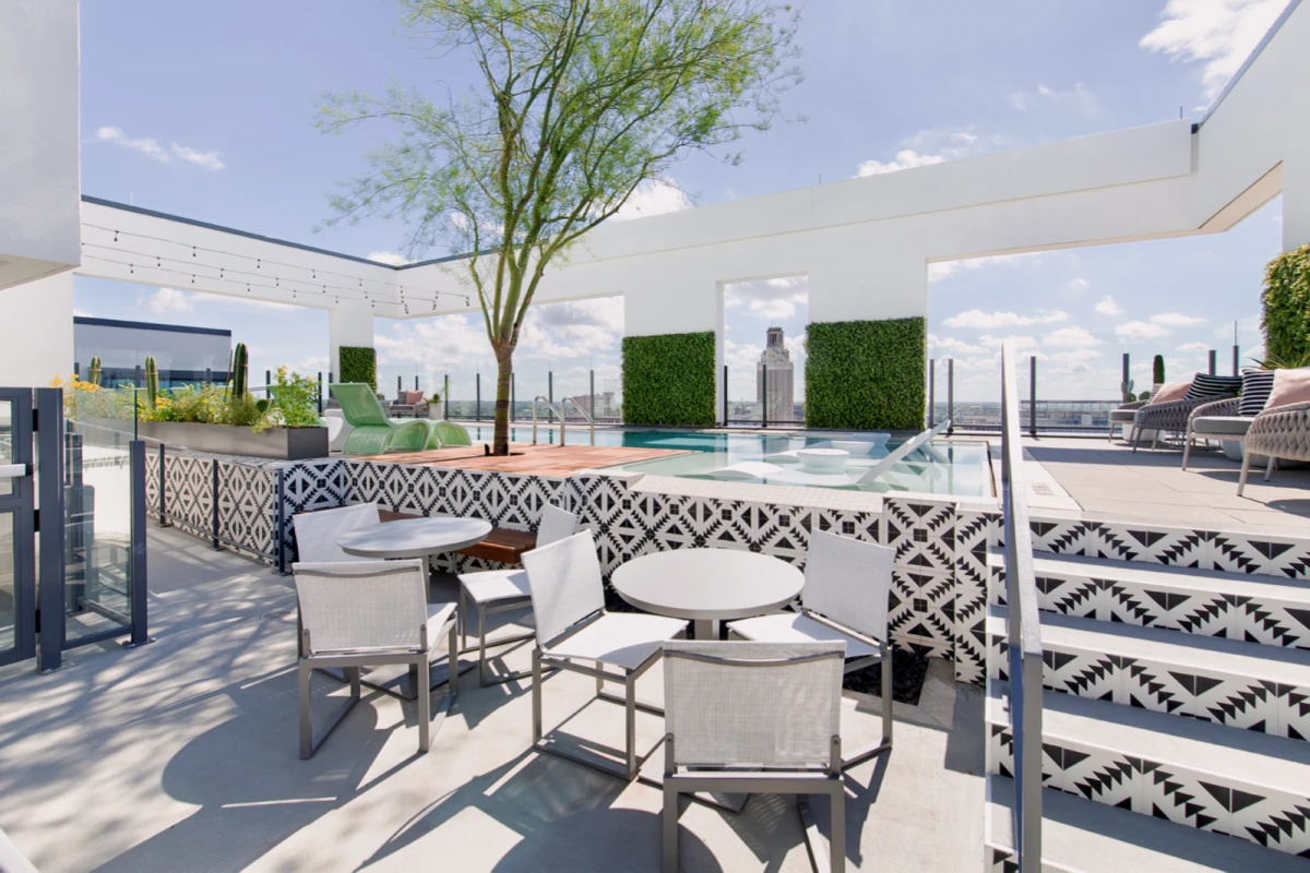 Outdoor Features