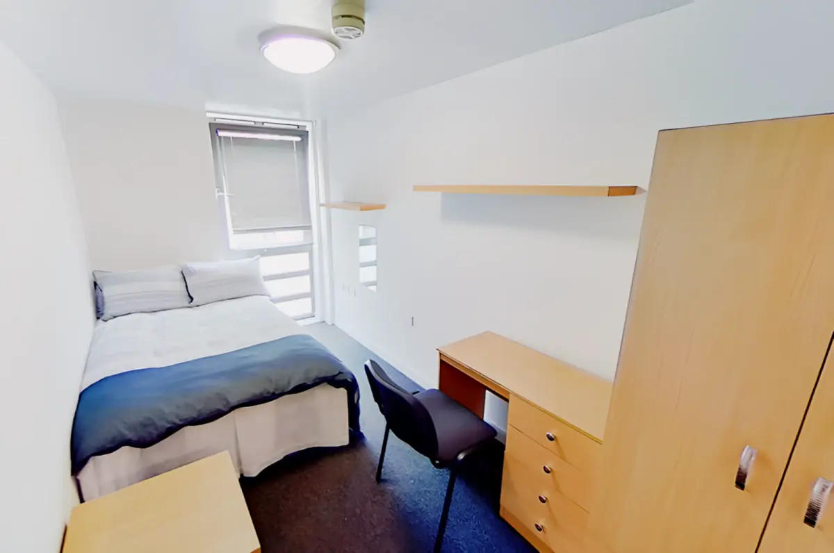 5 bedrooms 2 bathrooms