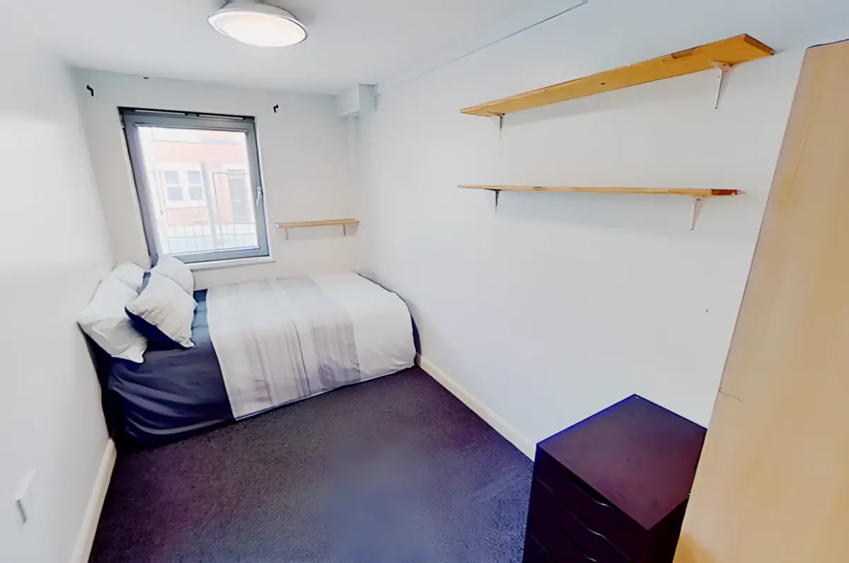 5 bedrooms 2 bathrooms