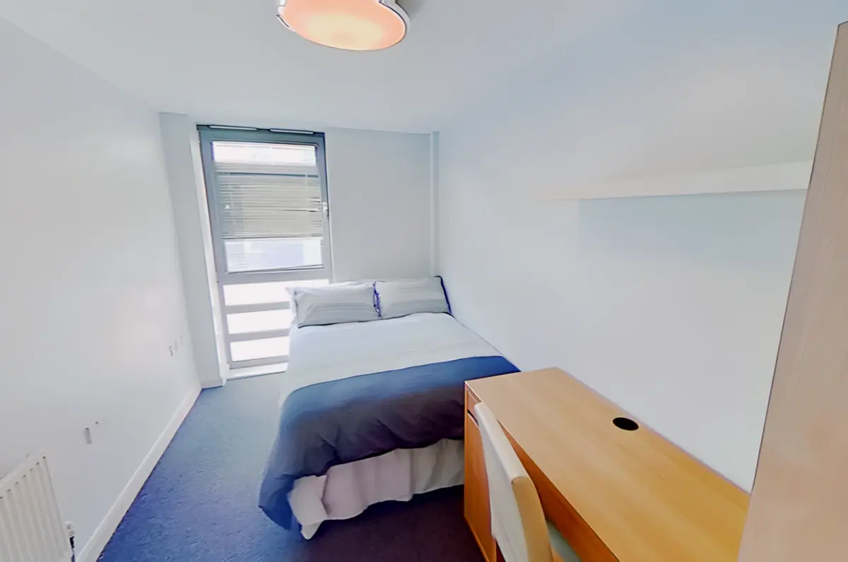 5 bedrooms 2 bathrooms