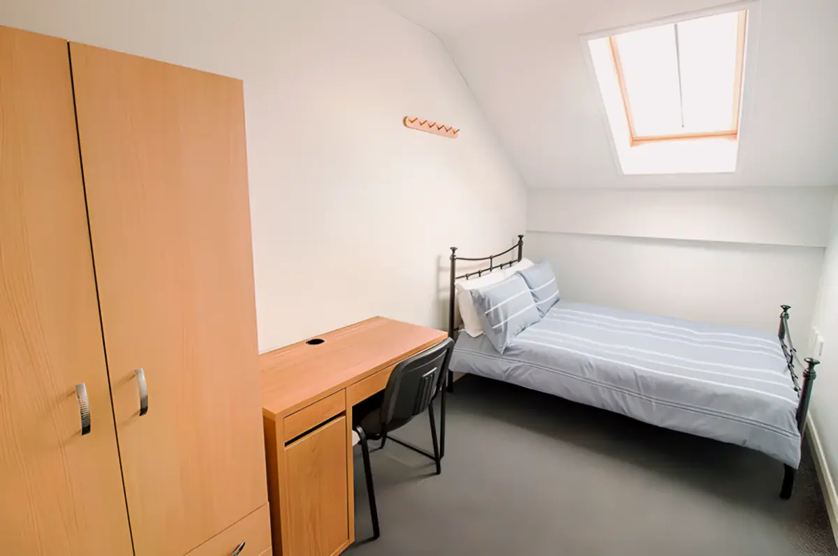 7 Rooms view 1