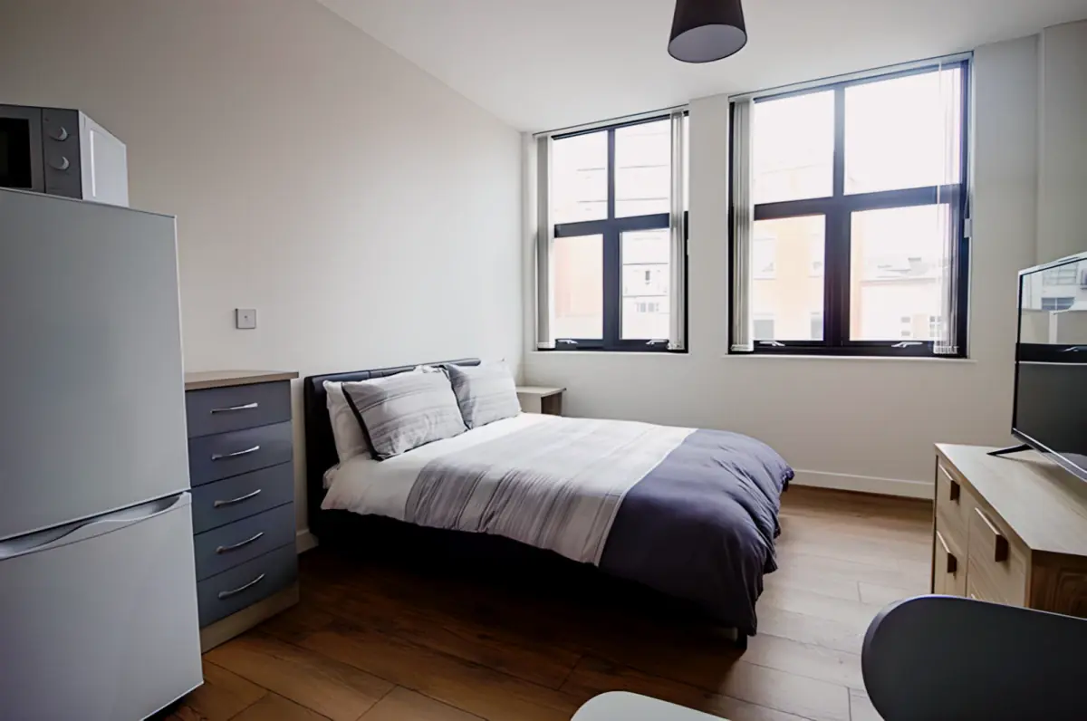 Studio Rooms view 3