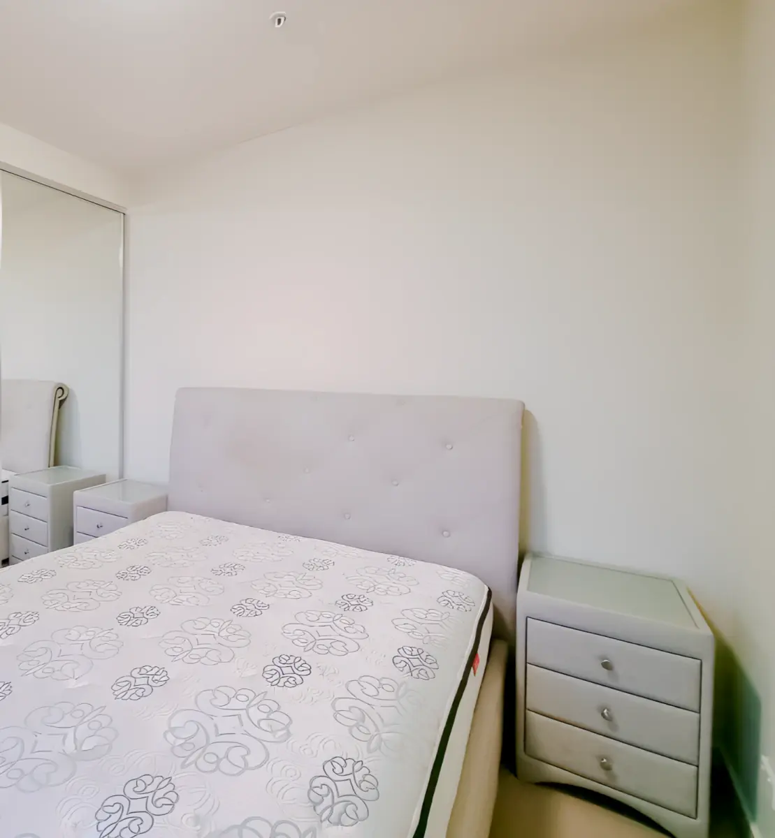2 Bedroom