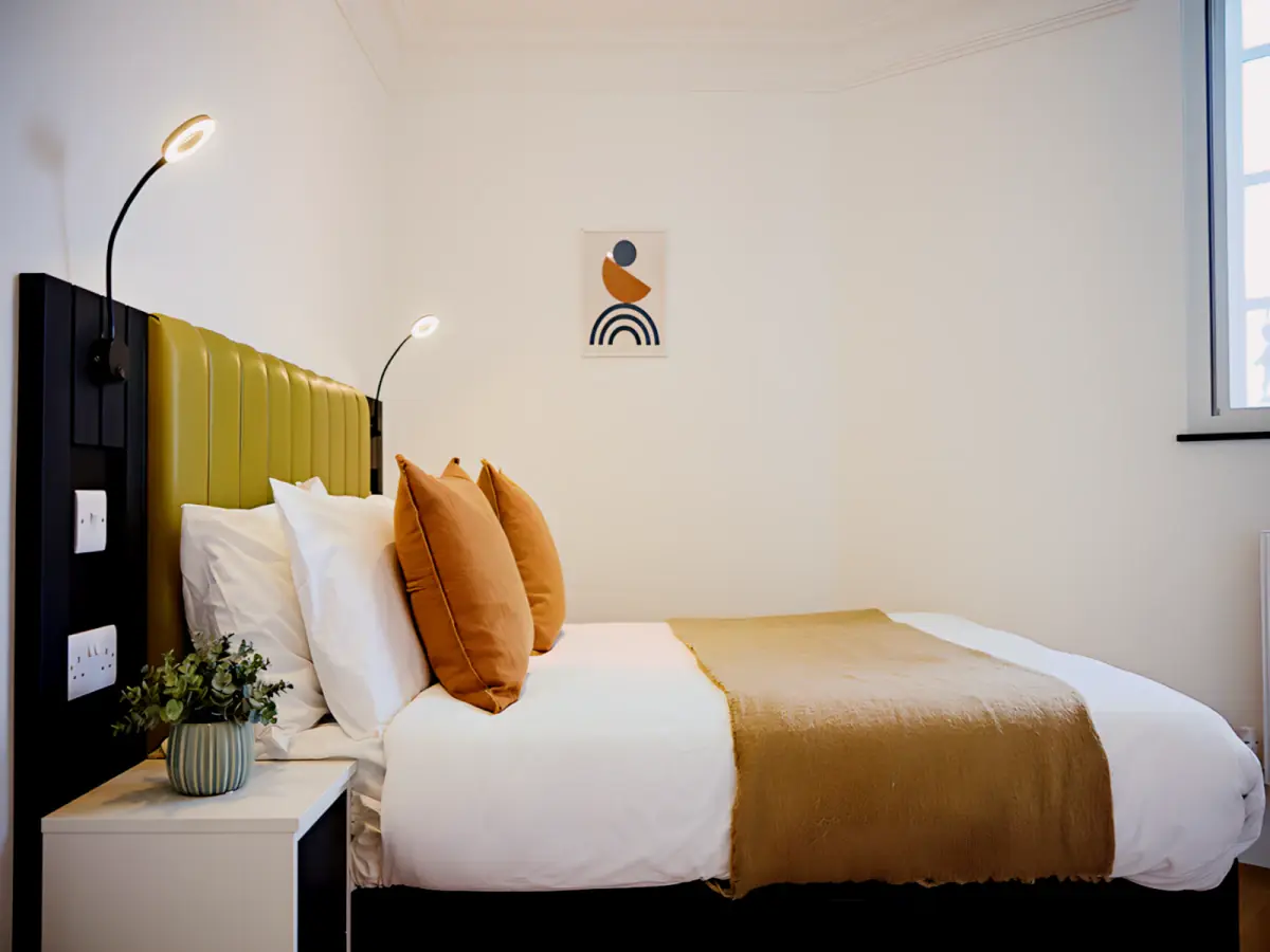 2 Rooms view 1
