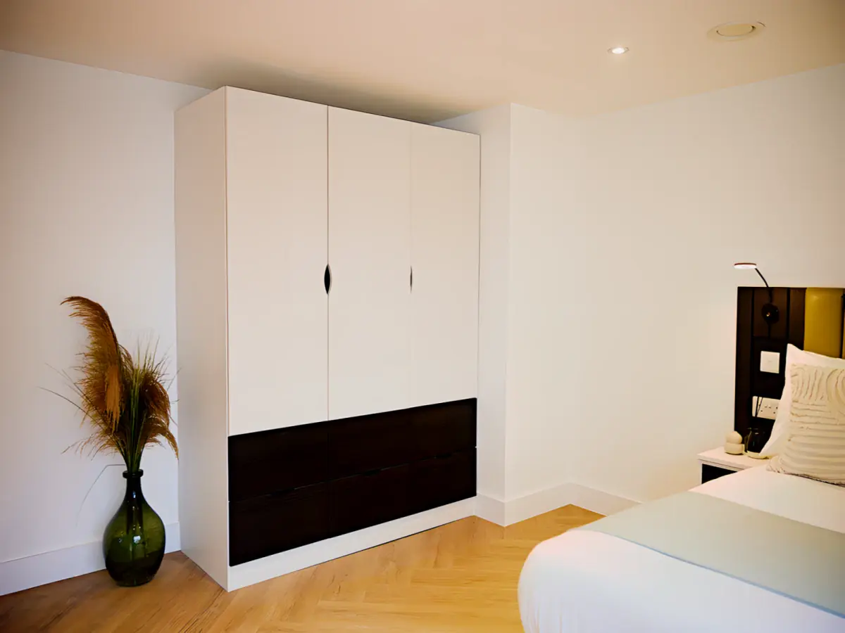 1 Rooms view 1