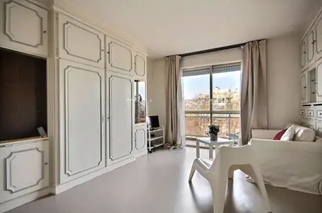 Charming studio in Neuilly-sur-Seine
