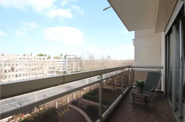 Charming studio in Neuilly-sur-Seine