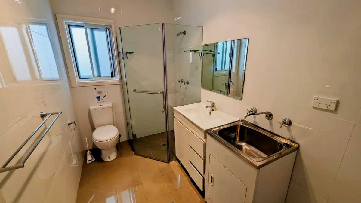 Share room