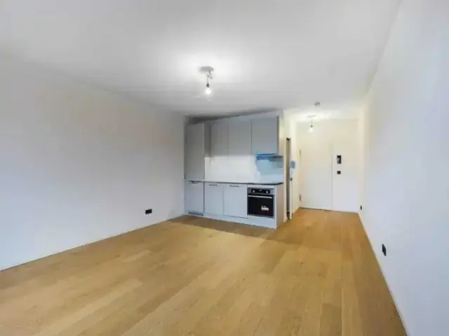 Unfurnished studio in beautiful Wilmersdorf