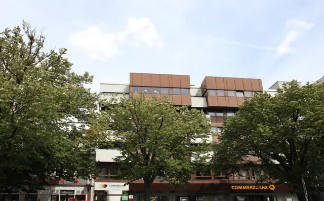 Zimmer in der Otto-Suhr-Allee