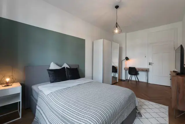 Zimmer in der Einsteinstrasse