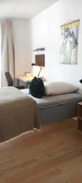 Room 4 Standard+