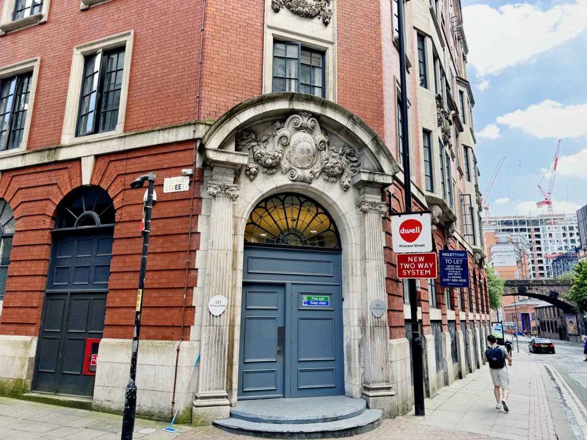 Dwell 121 Princess Street