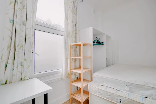 2 Bed / 1 Bath