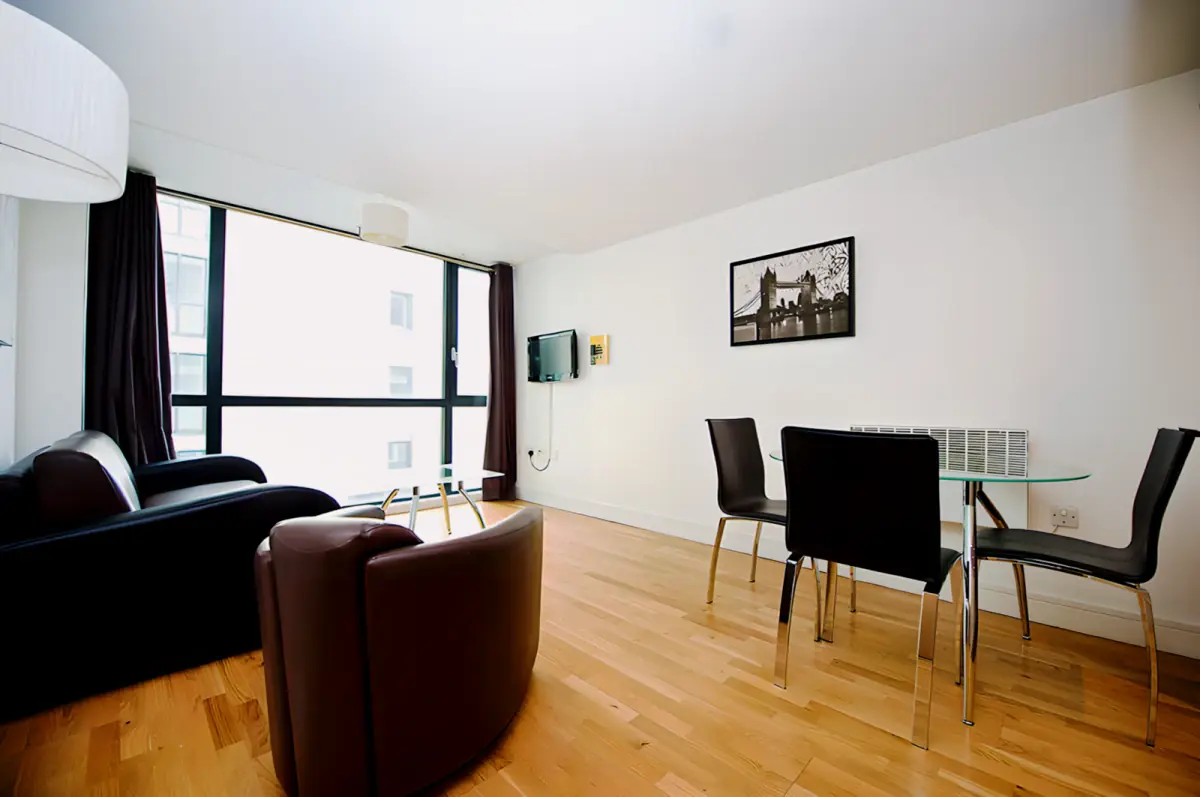 1 Bedroom Apartment