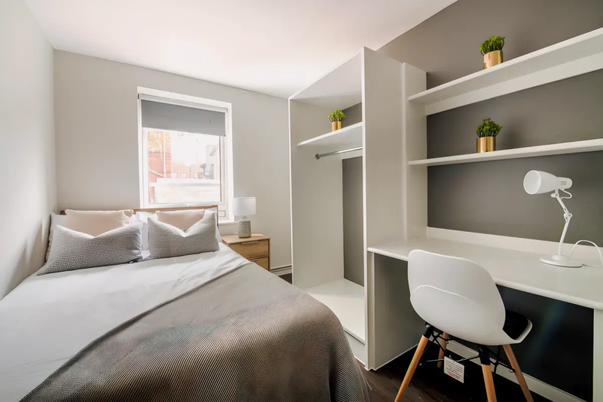 Flat 2, 4 Rob Roy House