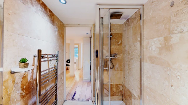 1 Bed / 1 Bath