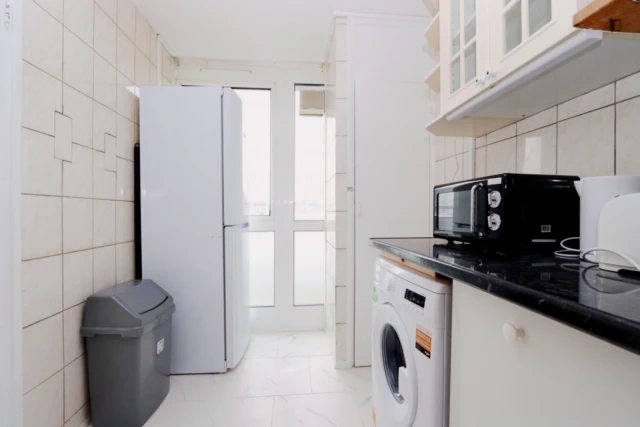 3 Bedroom 1 Bathroom - double bedroom