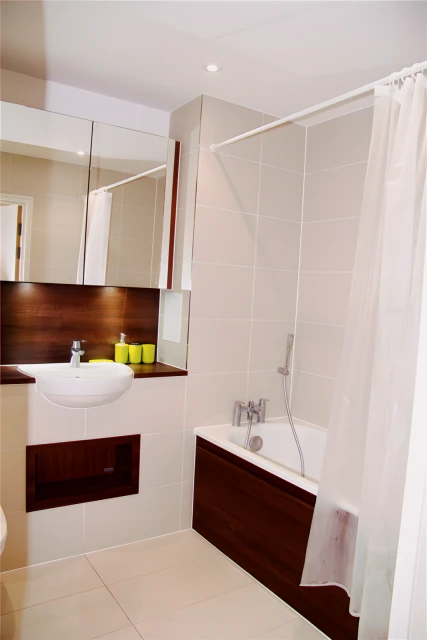 2 Bed / 2 Bath